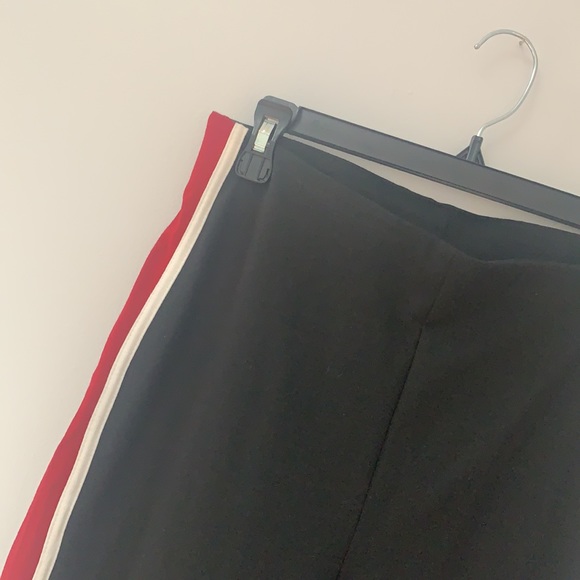 StreetWear Society Stripe Red & White Leggings - Picture 3 of 5